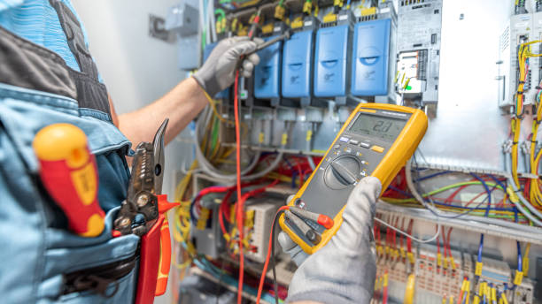 Best Licensed Electrician  in Coal Valley, IL